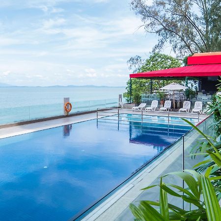 Hotel Sentral Seaview @ ​Beachfront Tanjung Bungah  Exterior photo