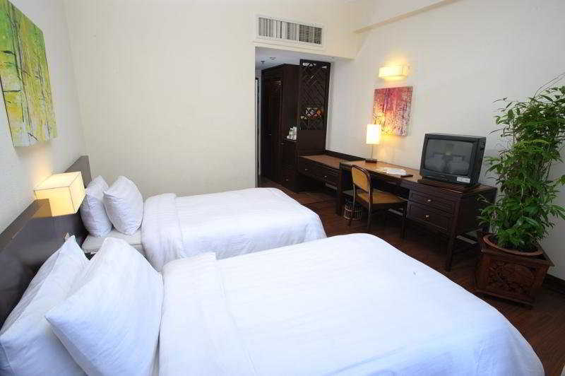 Hotel Sentral Seaview @ ​Beachfront Tanjung Bungah  Exterior photo